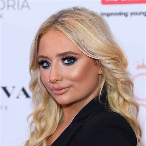 SAFFRON BARKER